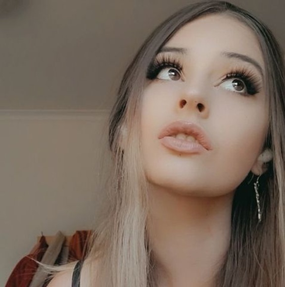 Meet your Posher, Dani - Picture 1 of 1